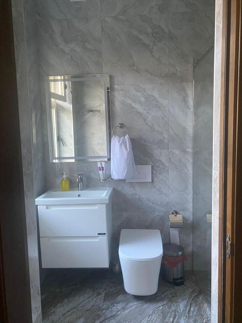 Гостевой Дом Шумкар Азия Guest House Shumkar Asia Bishkek Exteriör bild
