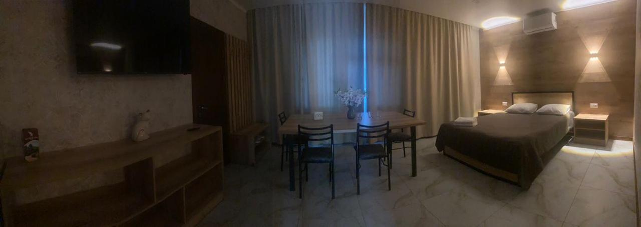 Гостевой Дом Шумкар Азия Guest House Shumkar Asia Bishkek Exteriör bild