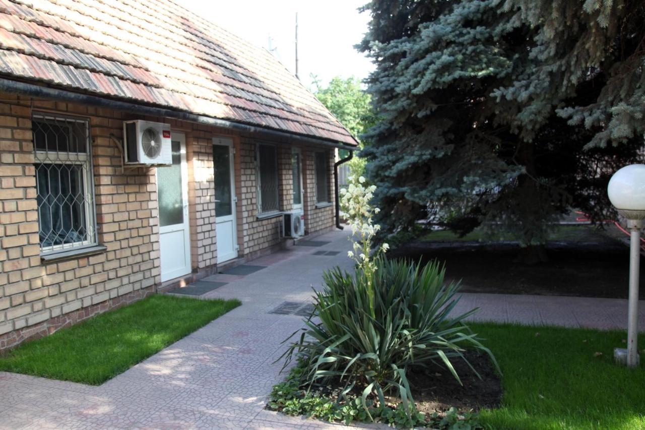 Гостевой Дом Шумкар Азия Guest House Shumkar Asia Bishkek Exteriör bild