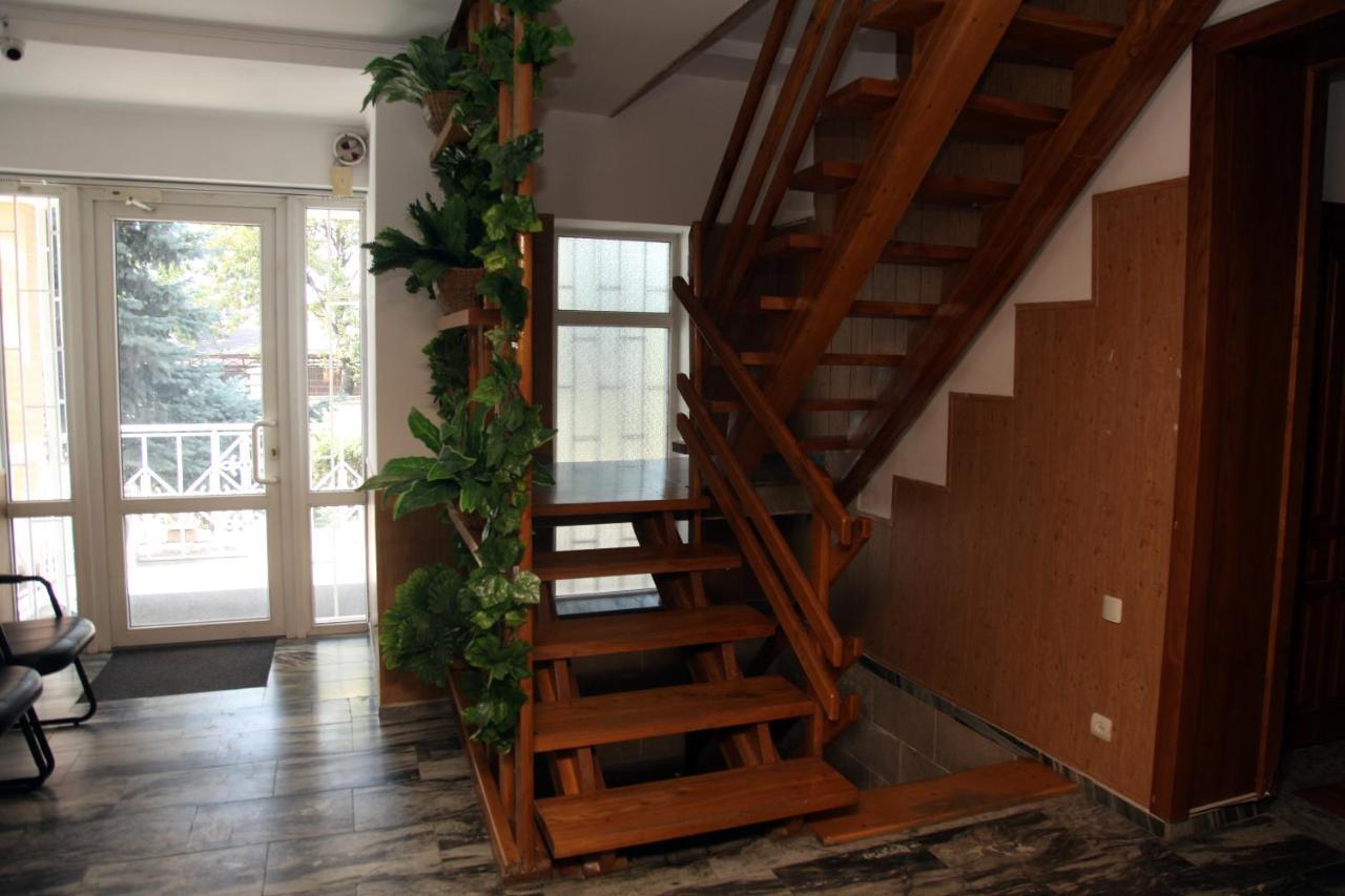 Гостевой Дом Шумкар Азия Guest House Shumkar Asia Bishkek Exteriör bild